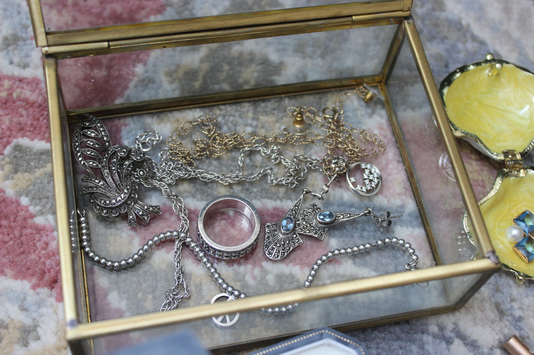 Vintage Jewellery