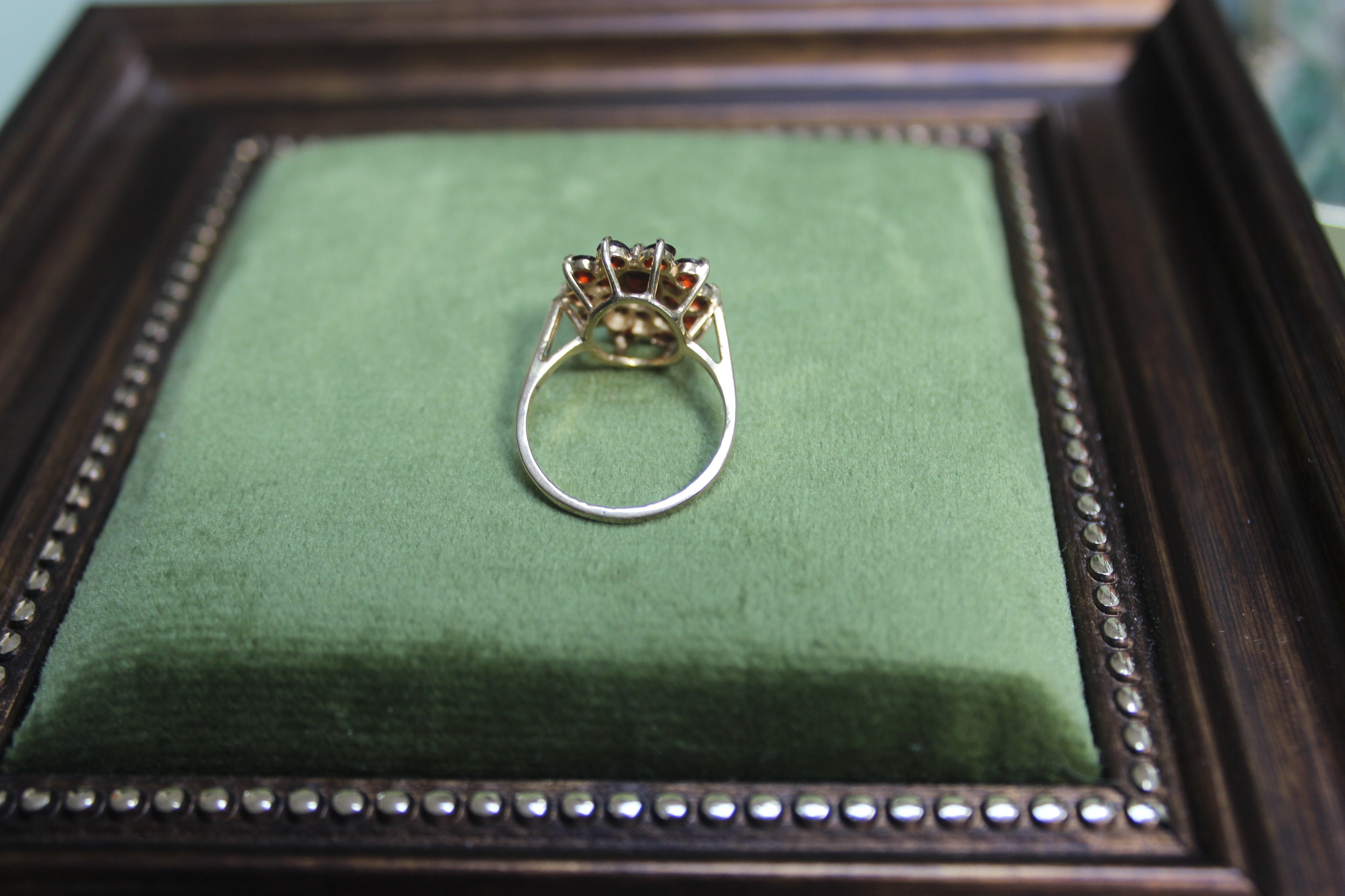 Vintage 9ct Gold Natural Garnet Cluster Ring – Sheffield Hallmarked 1976