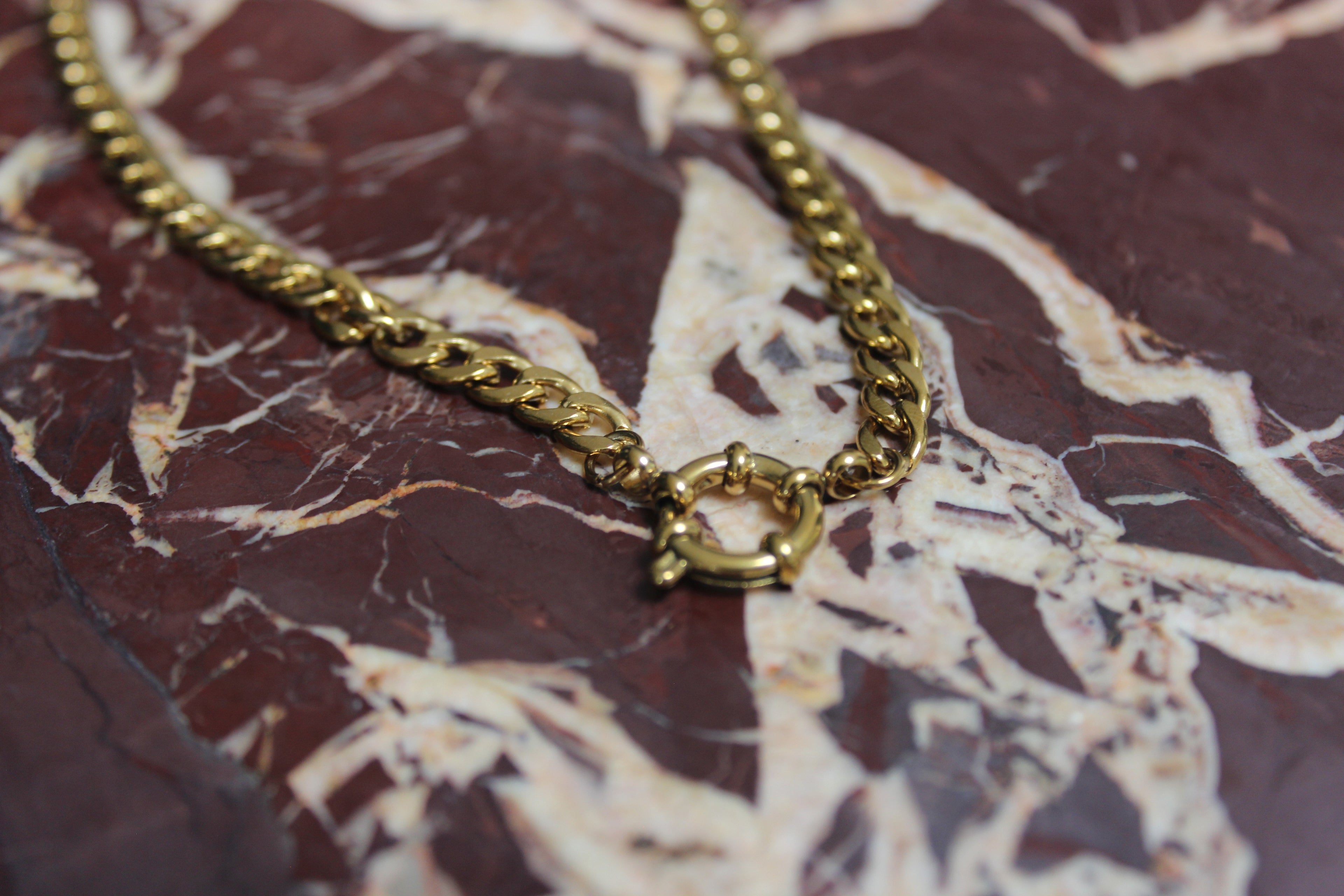 Flat Loop Chain Necklace with O-Clasp