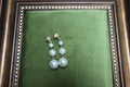 Vintage 9ct Gold Graduated Pearl Drop Earrings | Trefoil Stud Top – The Nook