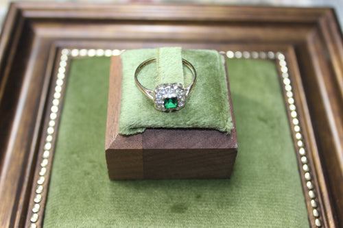 9CT Yellow Gold Vintage Lab Created Green Spinel Gemstone