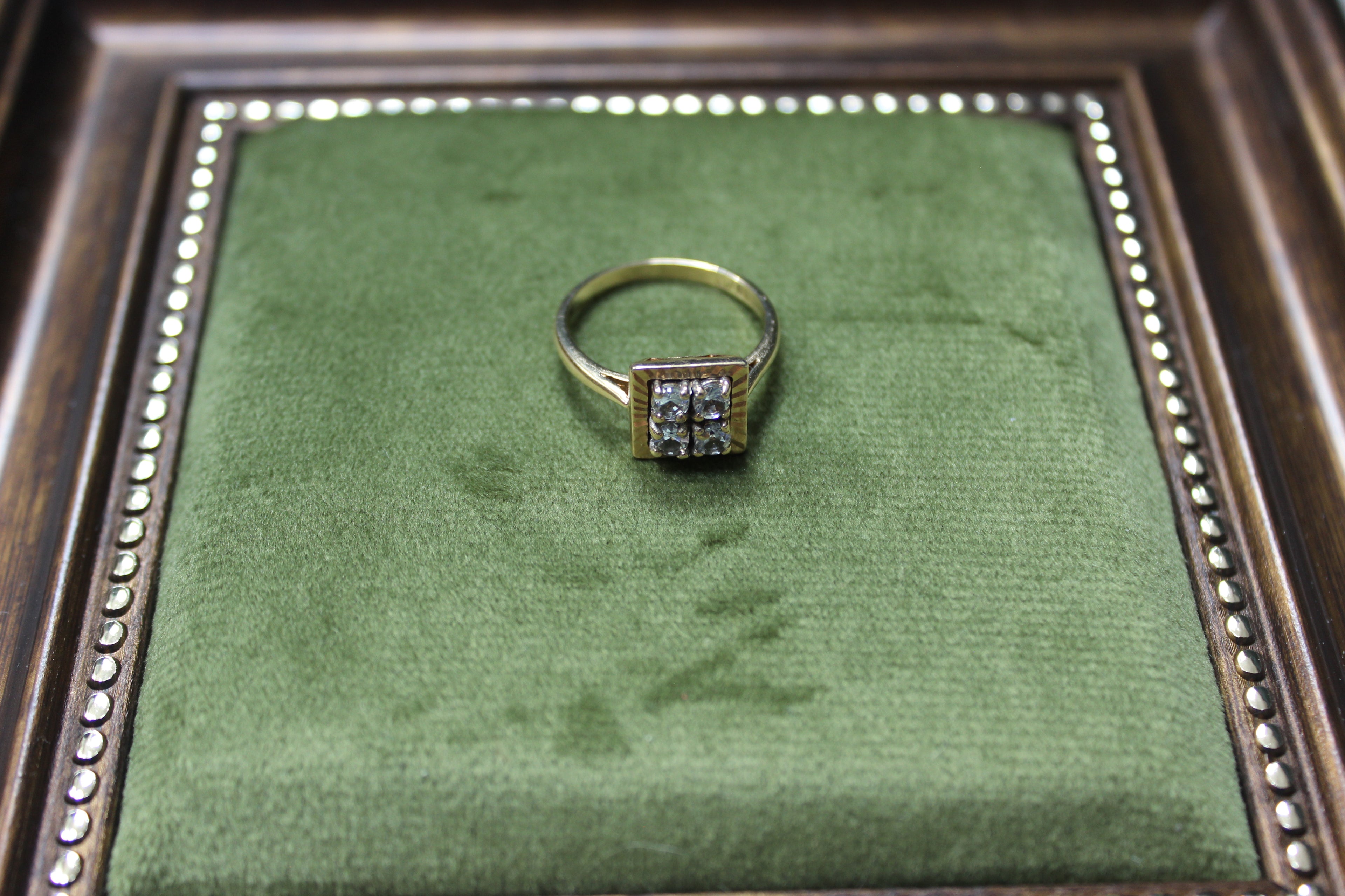 Vintage 9ct Yellow Gold Four Stone CZ Ring with Sunburst Edge | Circa 1967