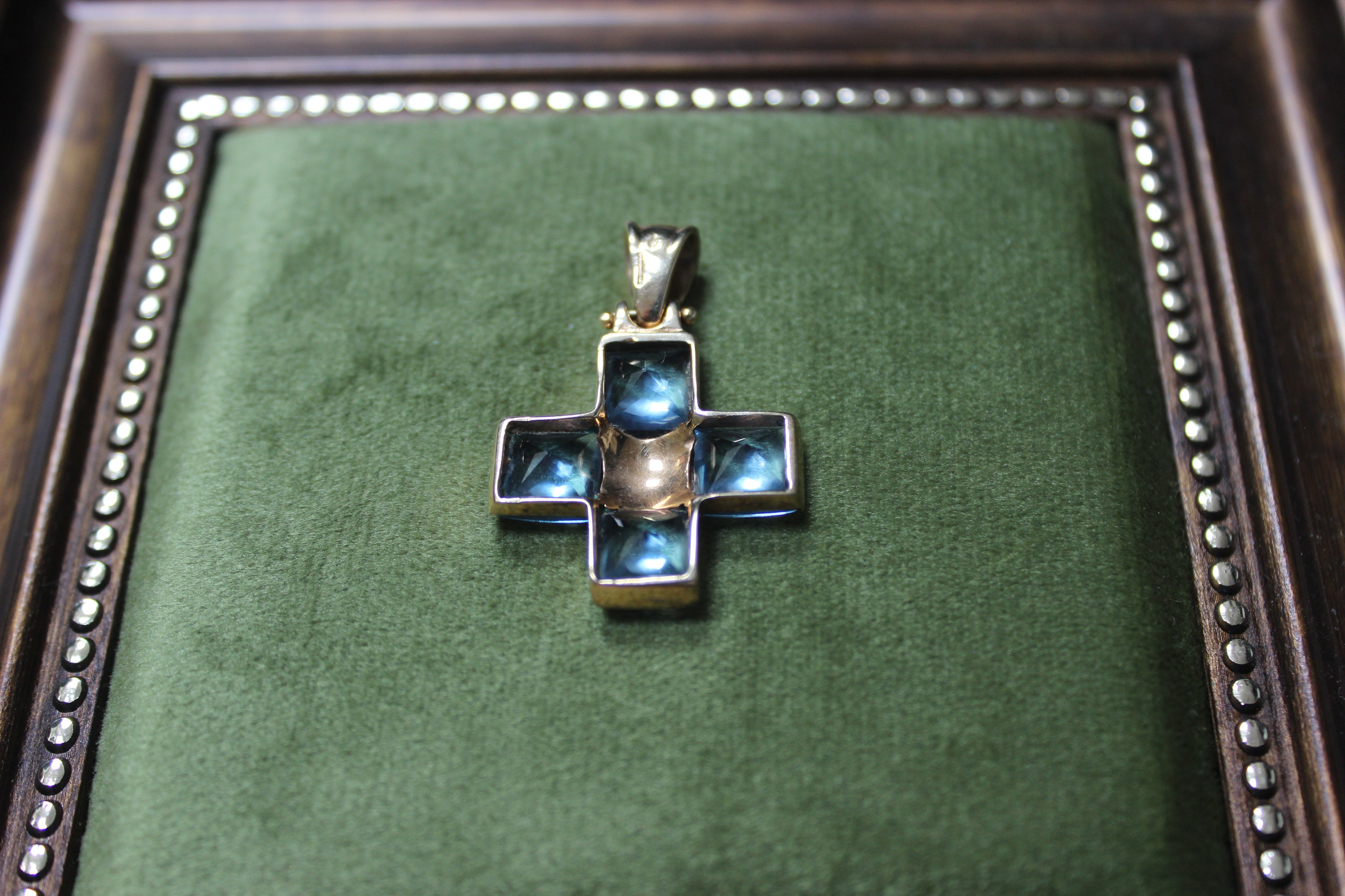 Vintage 9ct Yellow Gold Cross Pendant with Blue Topaz Stones