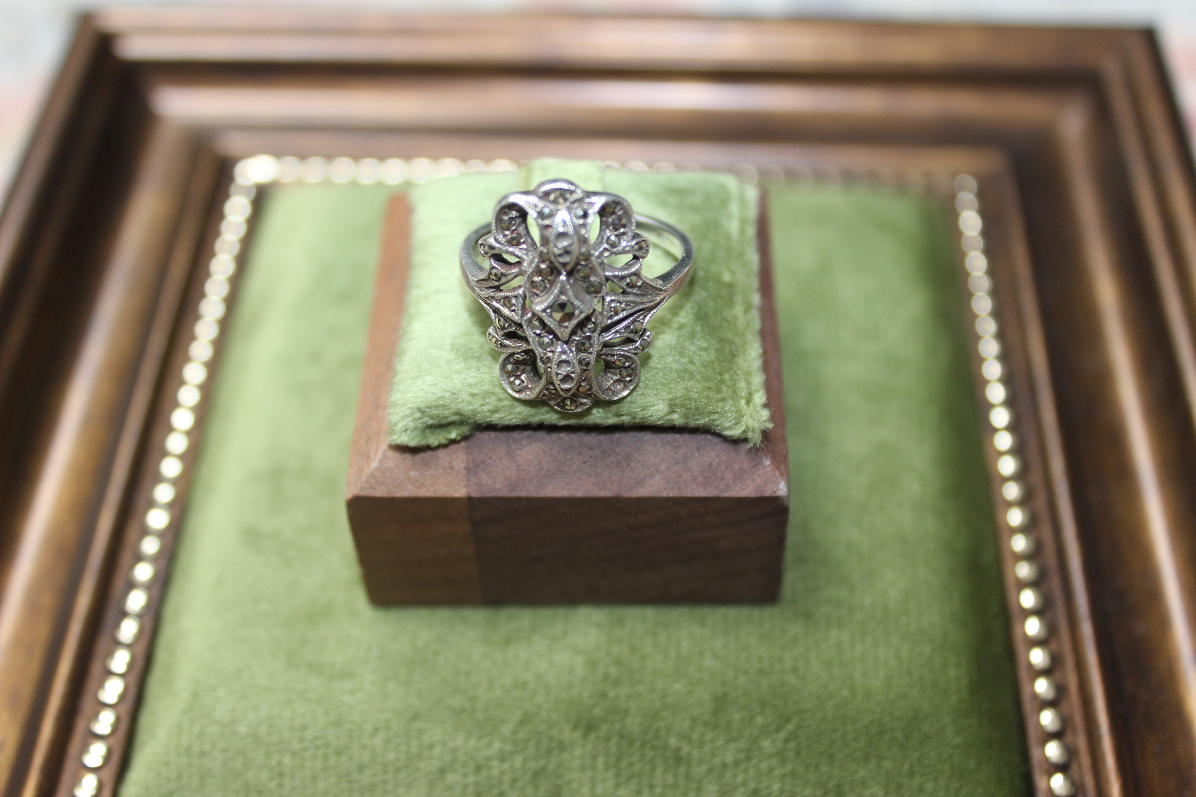 Vintage Sterling Silver Decorative Clear Stone Ring with Intricate Design