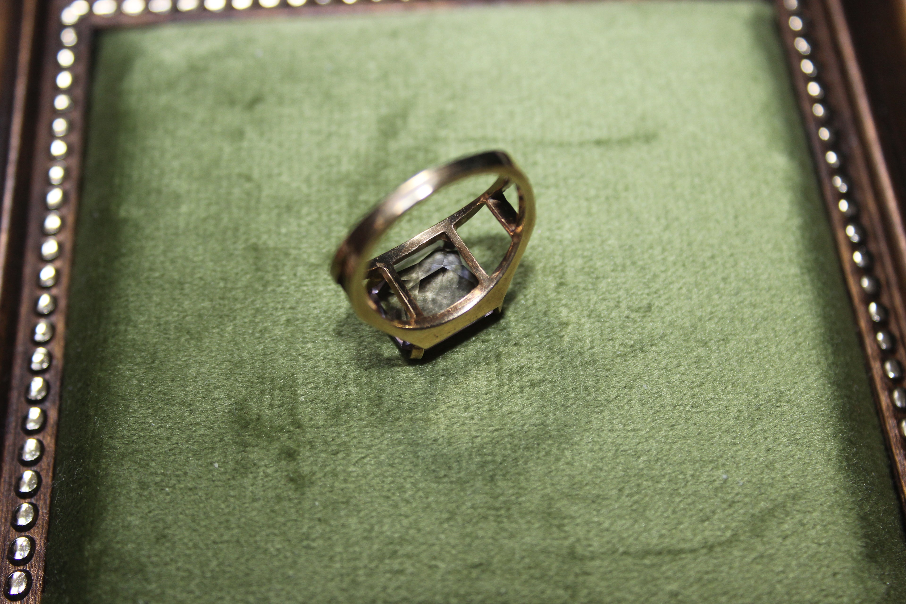 9ct Yellow Gold Large Emerald Cut Amethyst Vintage Ring