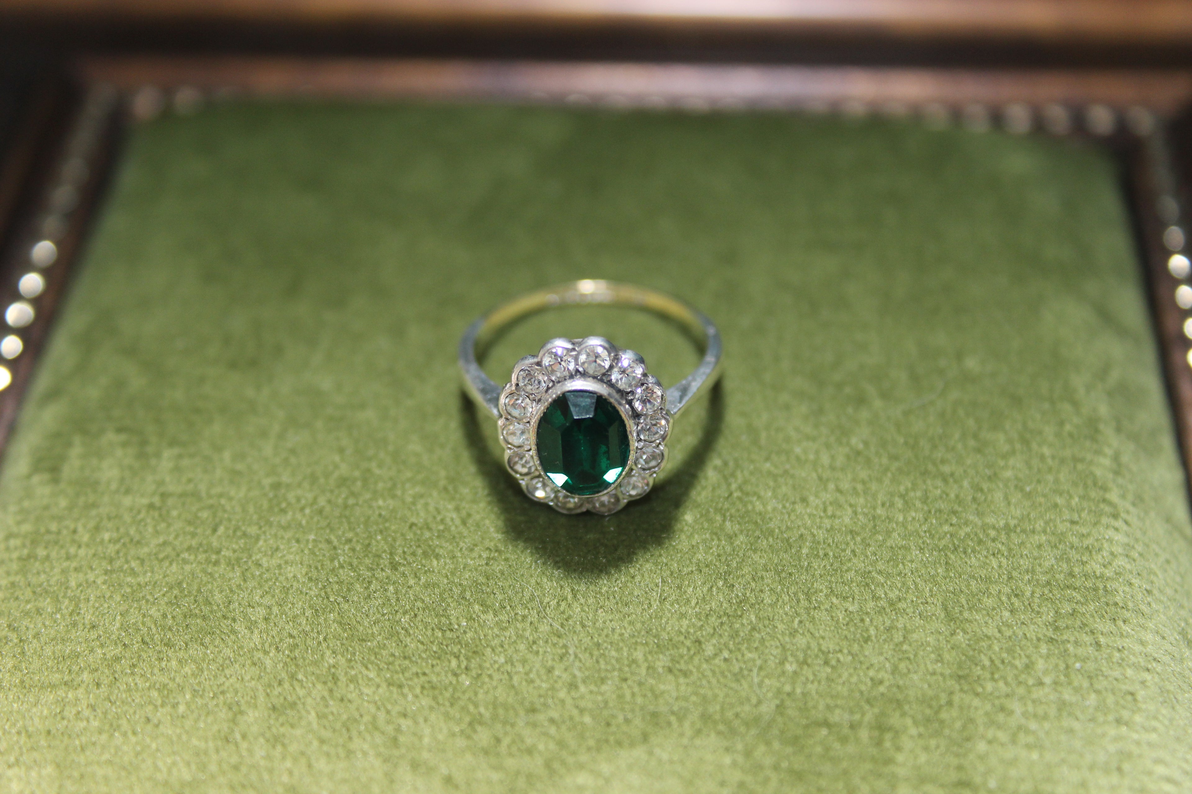 Vintage Silver & 9ct Gold Deep Green Stone Set Ring