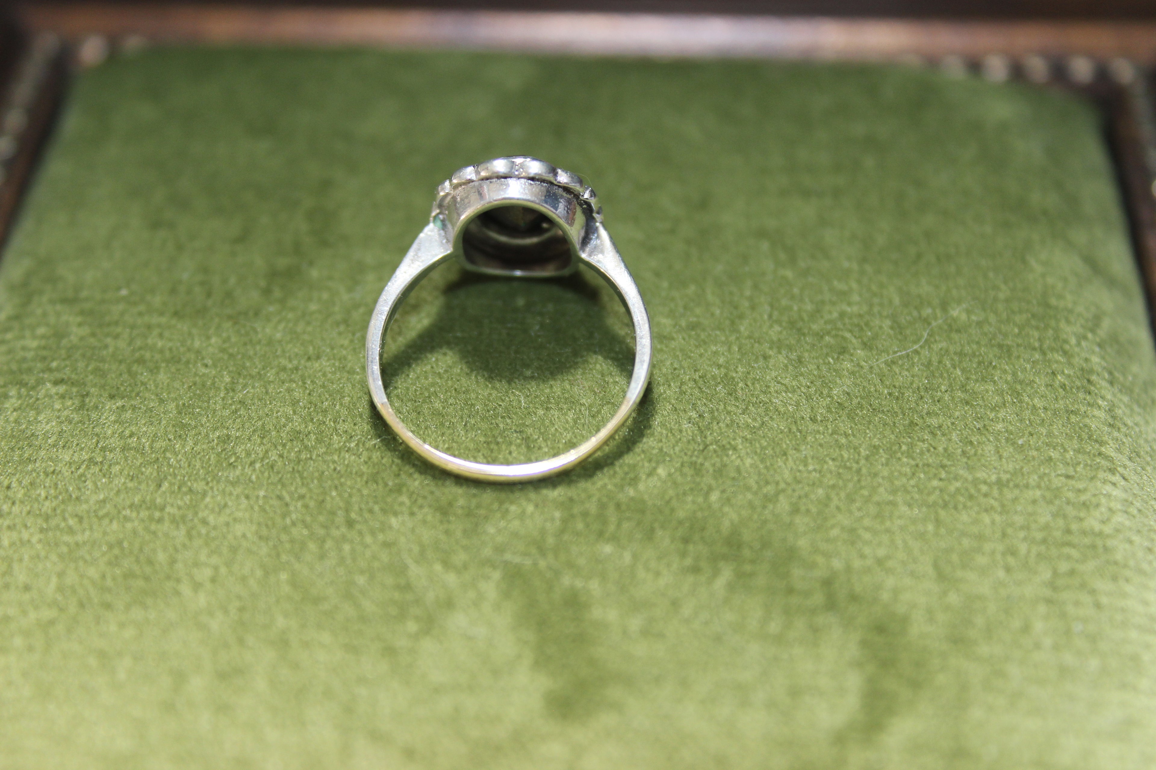 Vintage Silver & 9ct Gold Deep Green Stone Set Ring