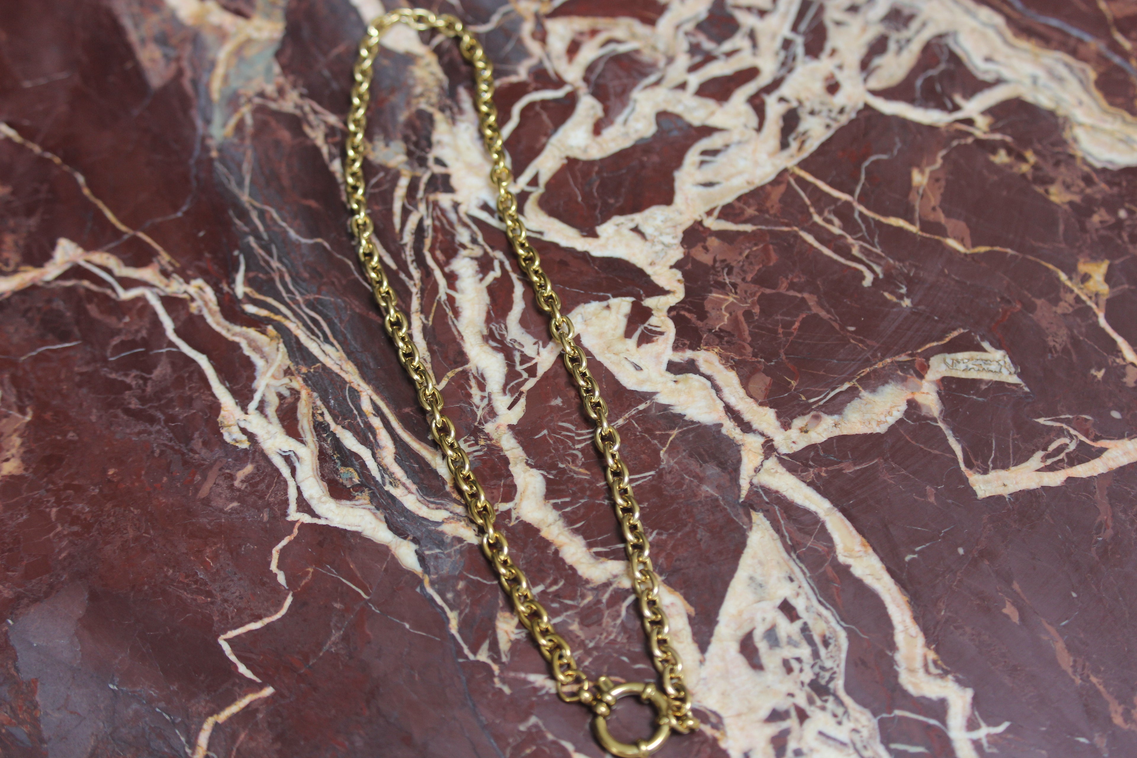 Looped Chain with O-Clasp