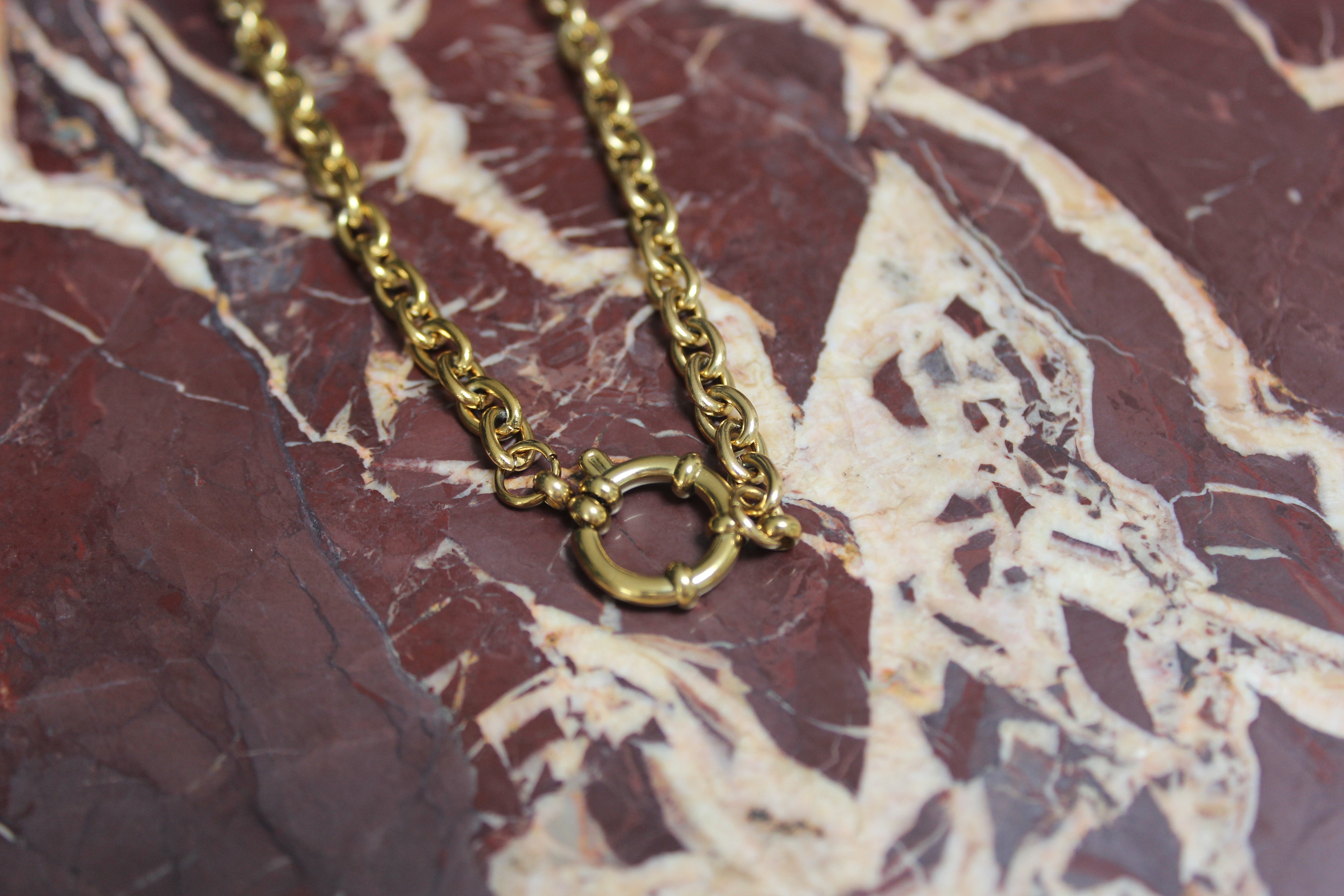Looped Chain with O-Clasp