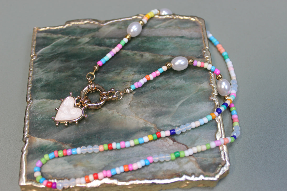 Rainbow Beaded Pearl Necklace (White Heart) – The Nook