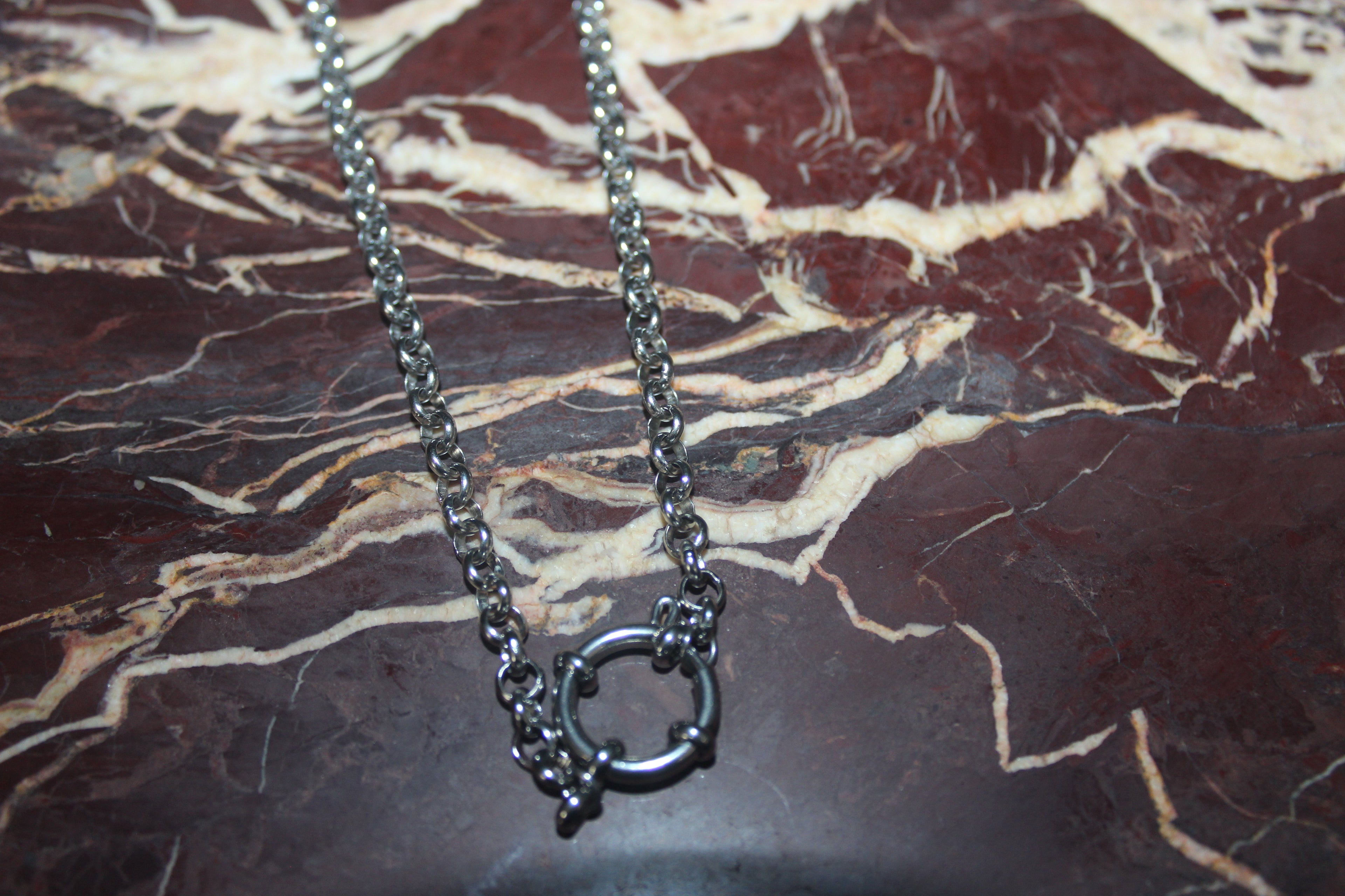 Belcher O Ring Silver Tone Chain
