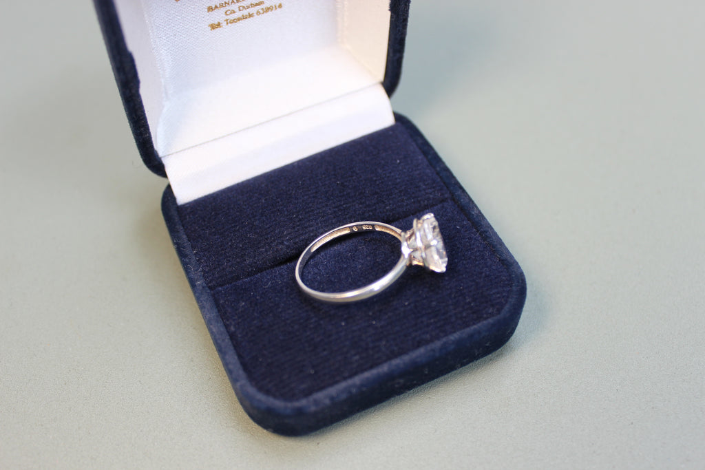 Vintage Sterling Silver Ring – Scandinavian White Stone Solitaire (styled) – The Nook