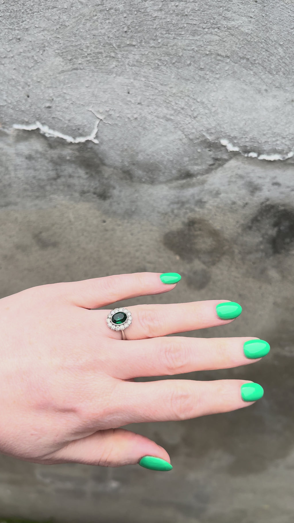 Vintage Silver & 9ct Gold Deep Green Stone Set Ring