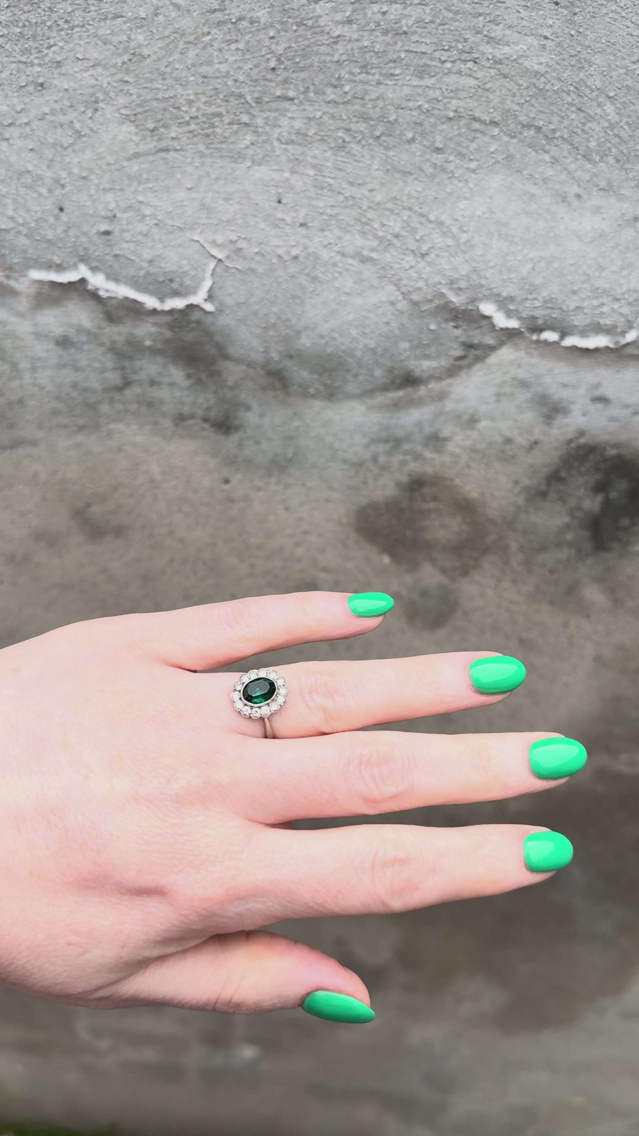 Vintage Silver & 9ct Gold Deep Green Stone Set Ring