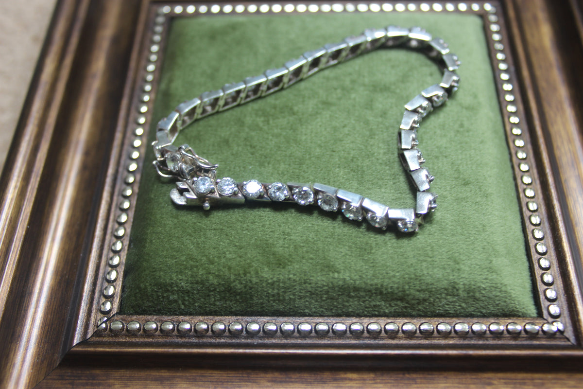 Vintage Sterling Silver Tennis Bracelet (close-up) – The Nook