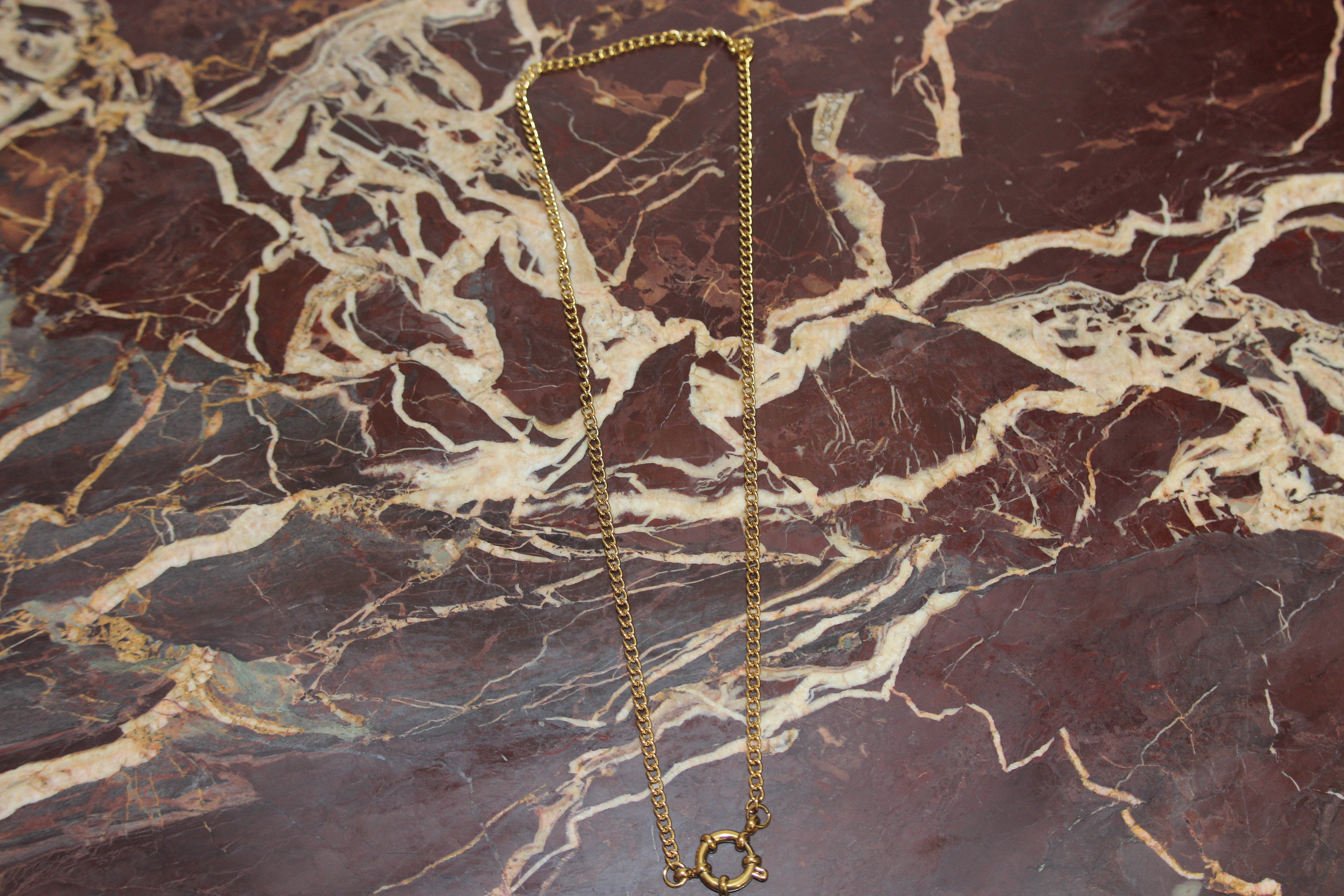 Small Loop Chain with O-Clasp