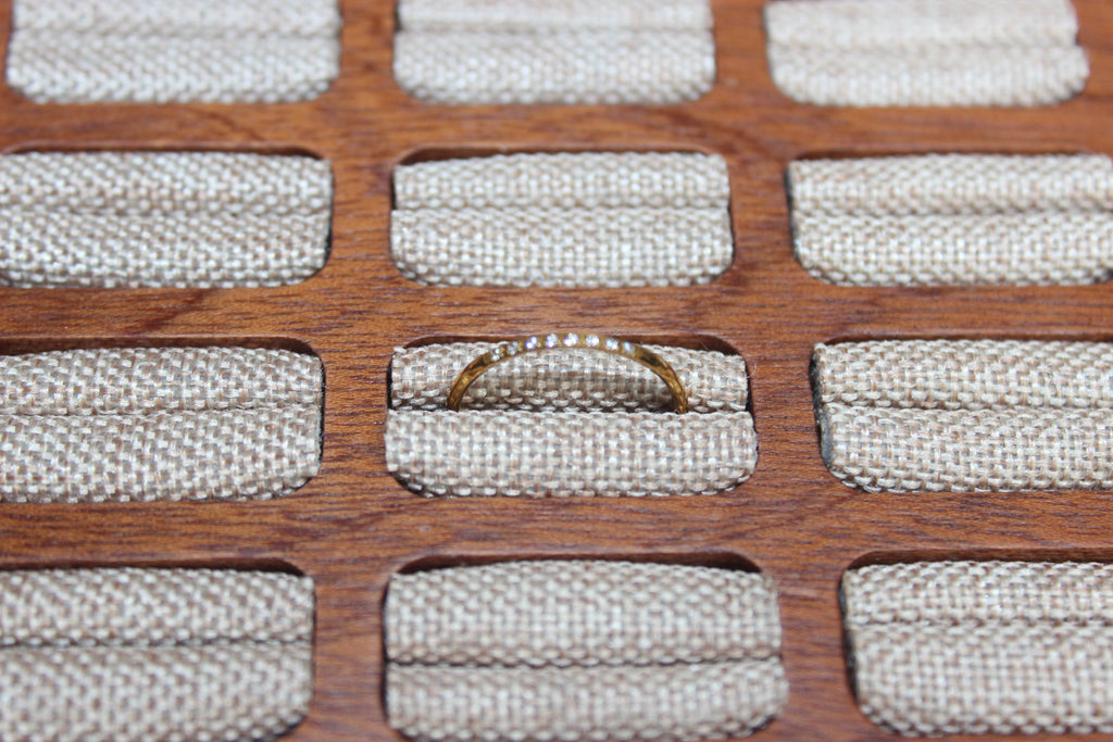 The Minimalist Ring
