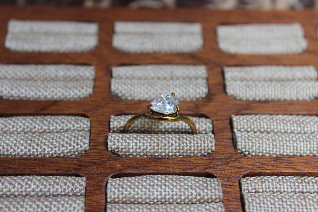 The Teardrop Ring | White